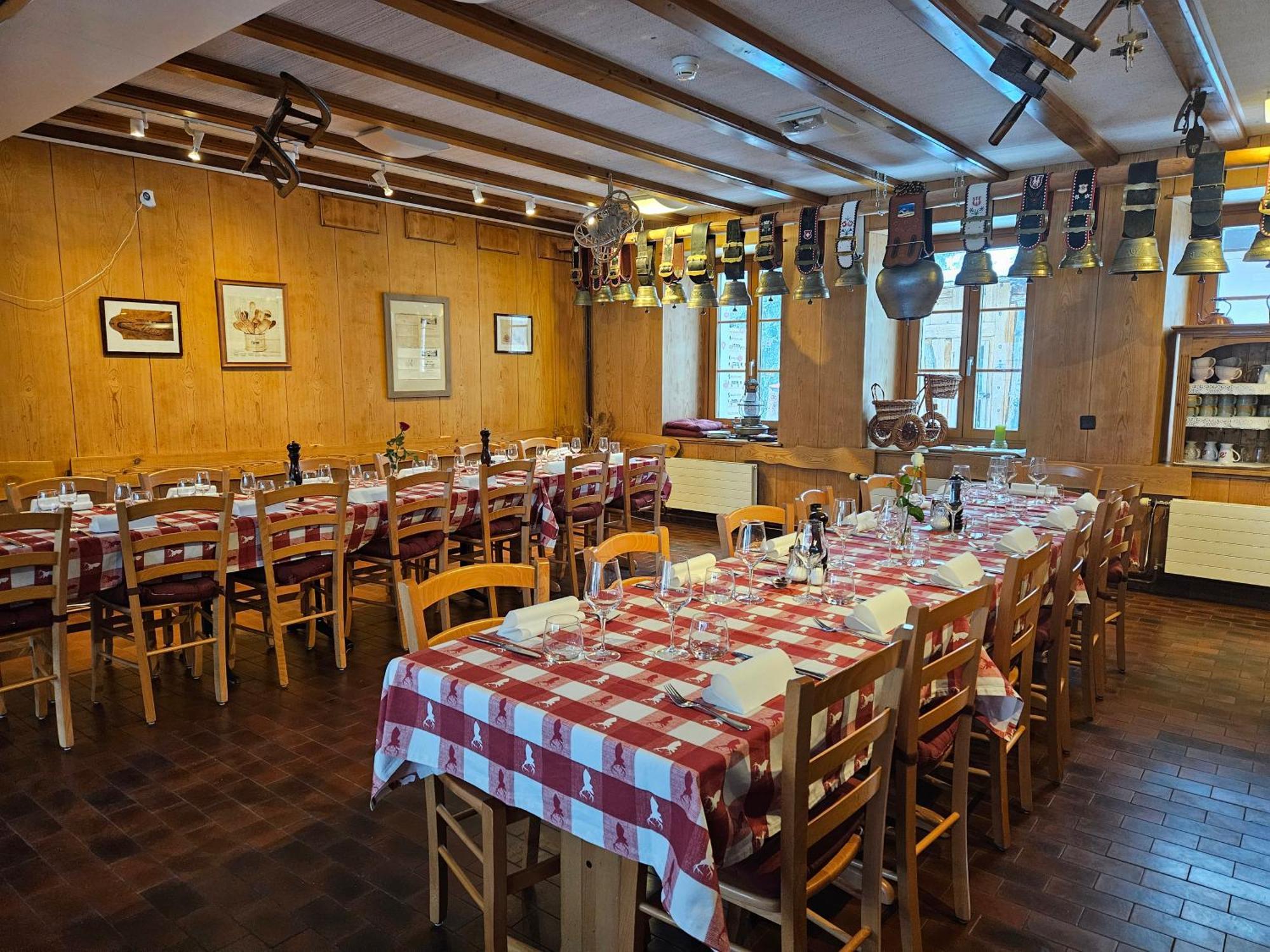 Hotel Restaurant Du Marchairuz Le Brassus Exterior photo